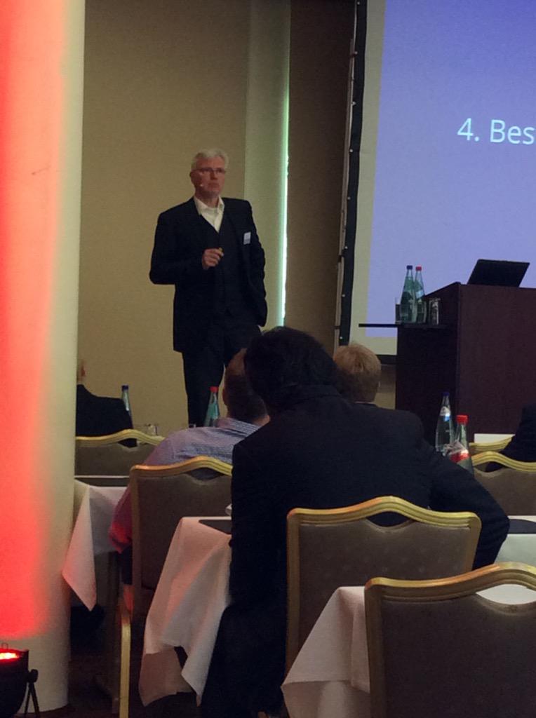 fact_finder's tweet photo. Best in #eCommerce: 10 einfache Verbesserungsvorschläge für ihren Onlineshop in 30 Min. - Martin Koch #FFCC15 http://t.co/NYD6TFv9la