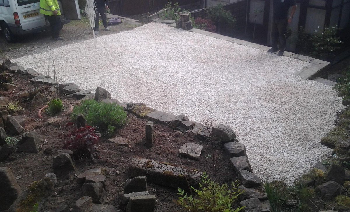 TrustMojo's tweet photo. Mojo Trust @TrustMojo improving more #gardens in #Bolton. Give us a call and get your #garden ready for #summer. http://t.co/AxmVQxGpg8