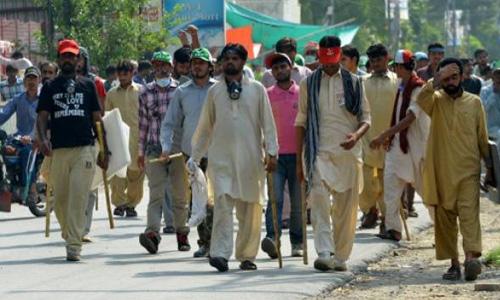 92newschannel's tweet photo. Model Town tragedy: JIT gives clean chit to PM Nawaz Sharif, CM Shahbaz Sharif &amp; cabinet ... http://t.co/oD0IANRtB7 http://t.co/JIcFbuxnkz