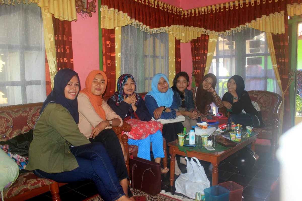 Ini tadi ketika kita menjenguk <a href="/sucipujiati8/">Suci Pujiati</a> yang sudah menjalani Operasi . Cepat sembuh yaa :D