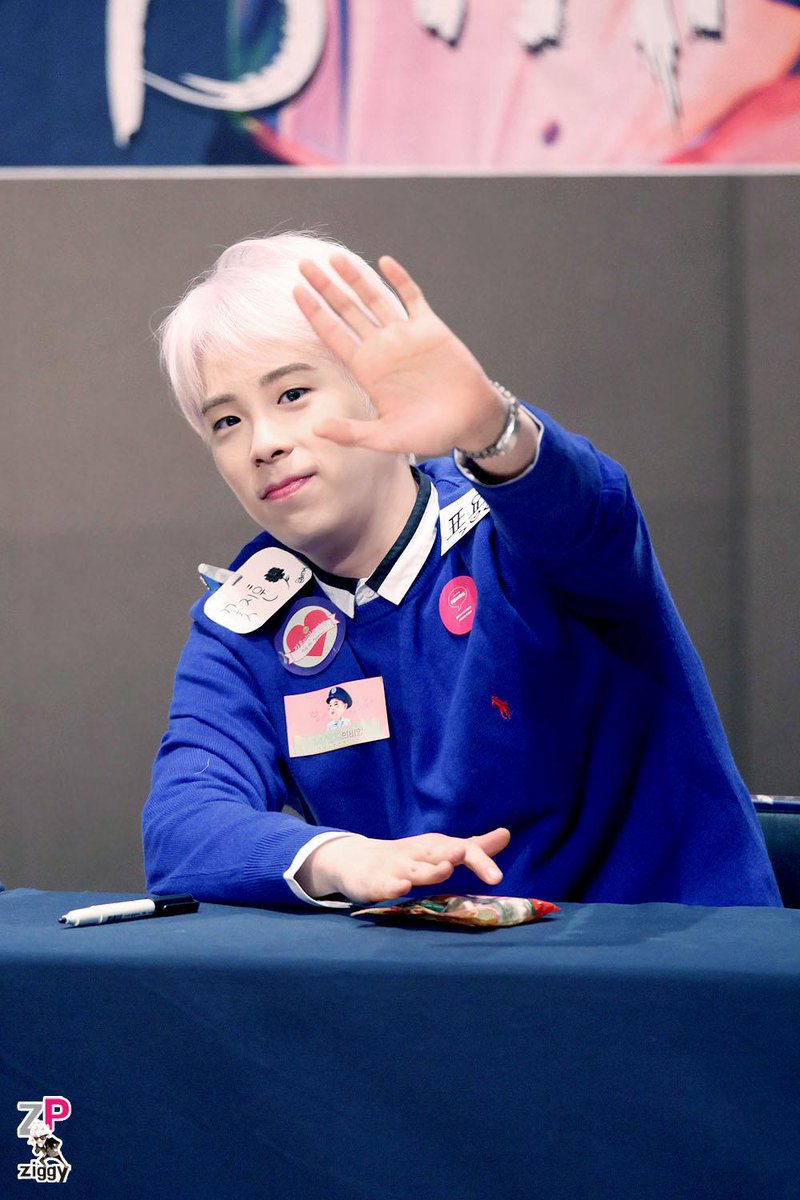 ZPziggy's tweet photo. 150509 #블락비 #블락비바스타즈 #피오 #표지훈 #용산팬싸 피곤해도 아침점심밥좀챙겨먹어요. 보고싶어, 많이 좋아해요
http://t.co/pBRvihCCsW
http://t.co/DYCx6mXvis http://t.co/ClPIhzR1Bm