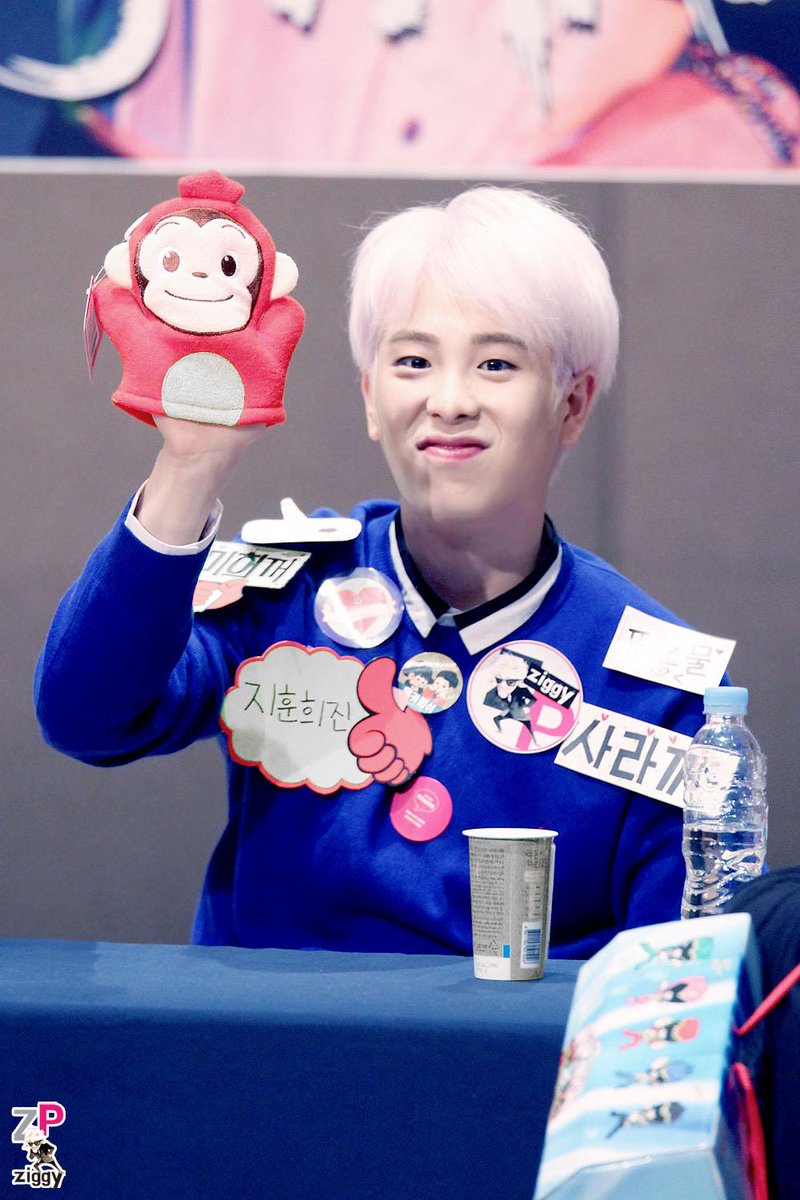 ZPziggy's tweet photo. 150509 #블락비 #블락비바스타즈 #피오 #표지훈 #용산팬싸 피곤해도 아침점심밥좀챙겨먹어요. 보고싶어, 많이 좋아해요
http://t.co/pBRvihCCsW
http://t.co/DYCx6mXvis http://t.co/ClPIhzR1Bm