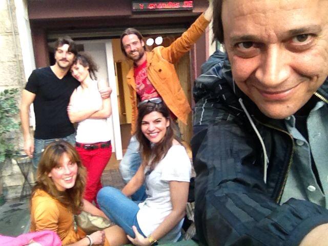 losXnoexisten's tweet photo. Hace más de 2 años,arrancábamos en el #SolDeYork y #PareceQueFueAyer #mixmiercolero #atope http://t.co/a5ZjKVHTrZ