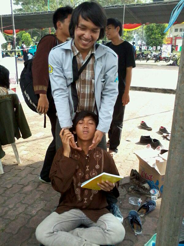 BiowayFC's tweet photo. Dan tak lupa ucapkan #HBDBecek untuk Kakanda kita, @candrapardamean El Beceque. #ChargerMan #KakakEka #DuoBeradek http://t.co/0inmlJmx2d