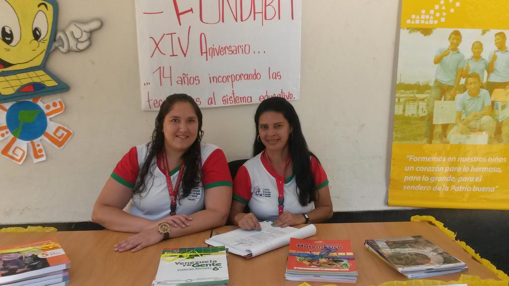 EG_cbittrujillo's tweet photo. STAND @Fundabit continua promocionando el Buen uso de las TIC y los #CBIT
Reporte-Actualización Canaima
Te Esperamos! http://t.co/DzrYAOljmT