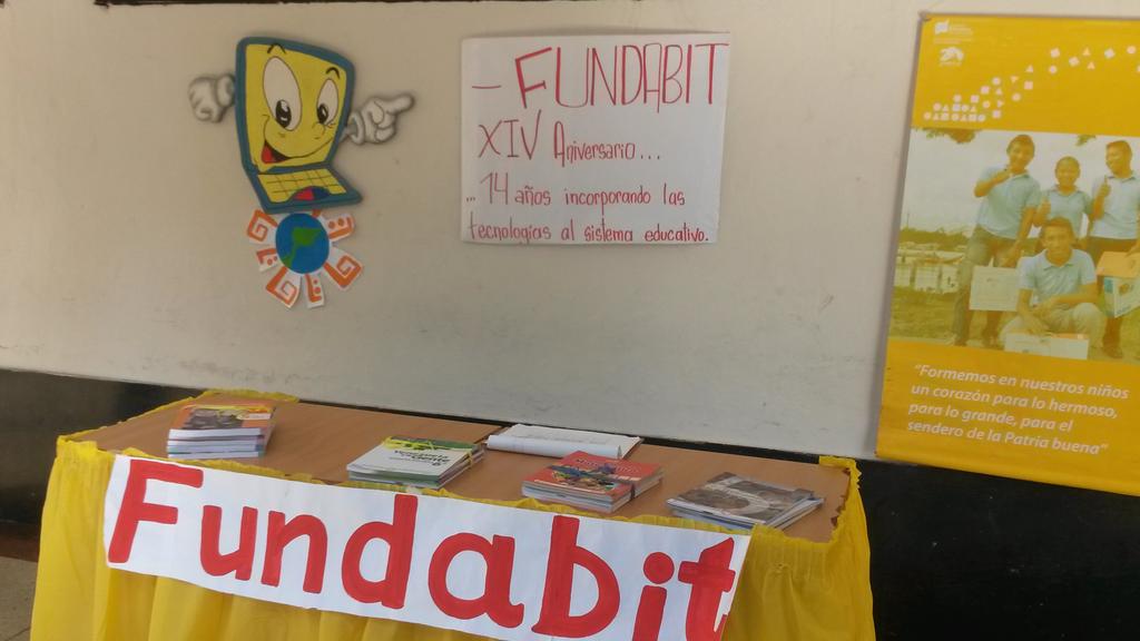 EG_cbittrujillo's tweet photo. STAND @Fundabit continua promocionando el Buen uso de las TIC y los #CBIT
Reporte-Actualización Canaima
Te Esperamos! http://t.co/DzrYAOljmT