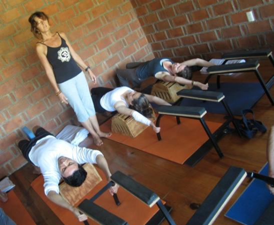 CasaKaay's tweet photo. Taller: Relajación interna, fuerza externa, Yoga restaurativo con Brigitte Longueville
23 y 24 de Mayo http://t.co/qeim8hPZty