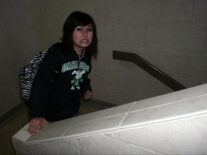 bashleyisabamf's tweet photo. Me in 9th grade ....why was I ugly? No fuck that why am I still ugly http://t.co/2T54VnQaI3