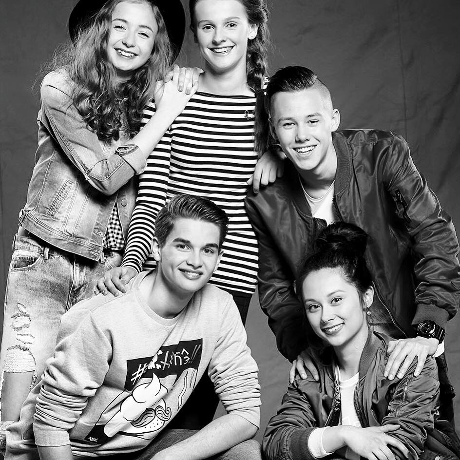 Volg vanaf 25 mei op @NickelodeonTV Sanne, Fem, Lynn, Kess en Joris op hun weg naar een carrière in de spotlights!