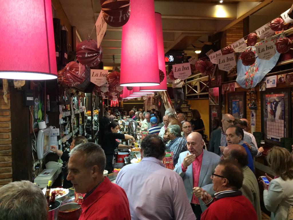 JARRITUSMADRID's tweet photo. AS�� NOS LO PASAMOS AYER EN JARRITUS. ANTES, DURANTE Y DESPUÉS DE LA CORRIDA DE TOROS!! Gracias a todos por la visita! http://t.co/ZGVM0NJZN3