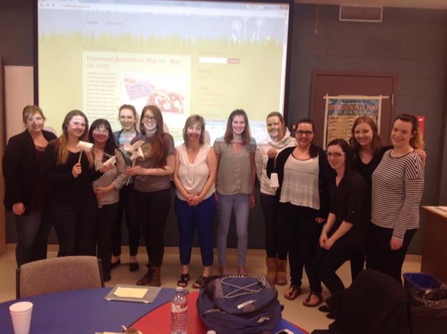 Ms. Stephanie Collins 'wondering and exploring' with our ED3273 students this morning. Thanks Stephanie. <a href="/stemtia/">teachers in action</a>