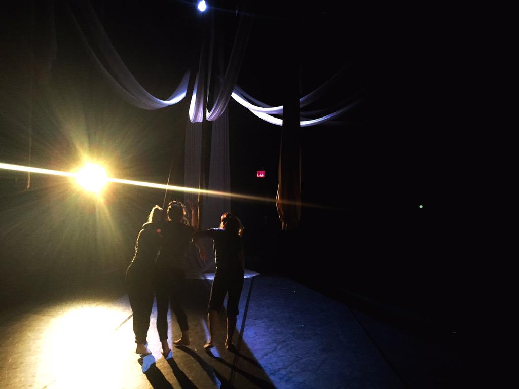 PennerScott's tweet photo. Sneak peak @DaseinDance during tech #dance #dancelondon #setdesign http://t.co/f6OKj9UAcP