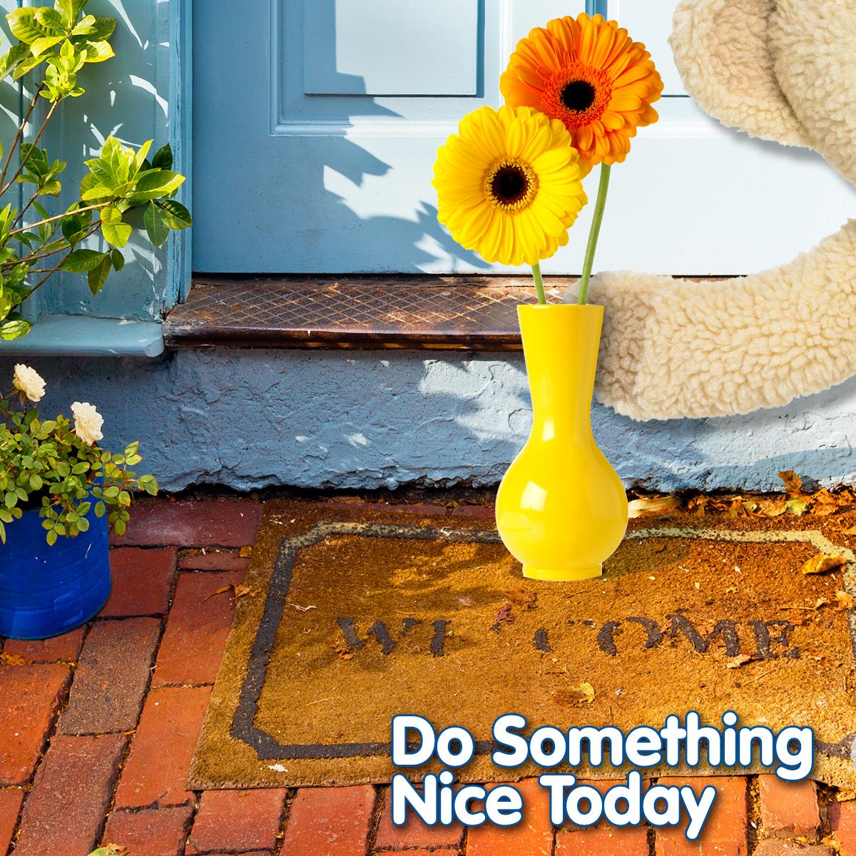 Snuggle_Bear's tweet photo. Want to make a #BigSnifference today? Surprise someone special with a little treat ;-) #SnuggleTip http://t.co/XFQ23HYxSH
