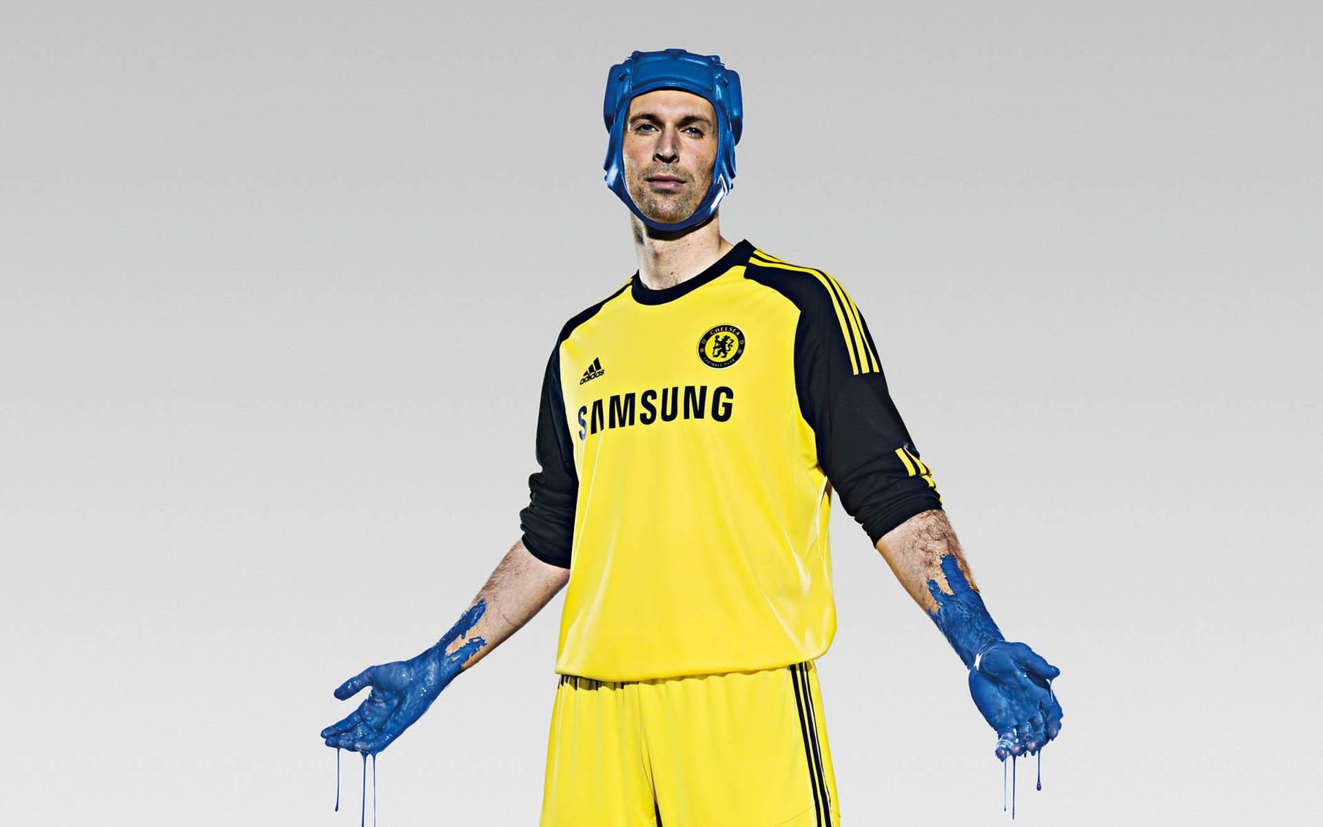 Happy Birthday to our goalkeeping legend Petr Cech 