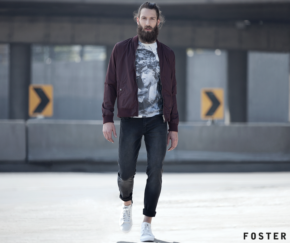 Fosterchile's tweet photo. #Streetstyle simple y cool #EverydayFOSTER #EverydayJEANS http://t.co/B3QgTW8i3P