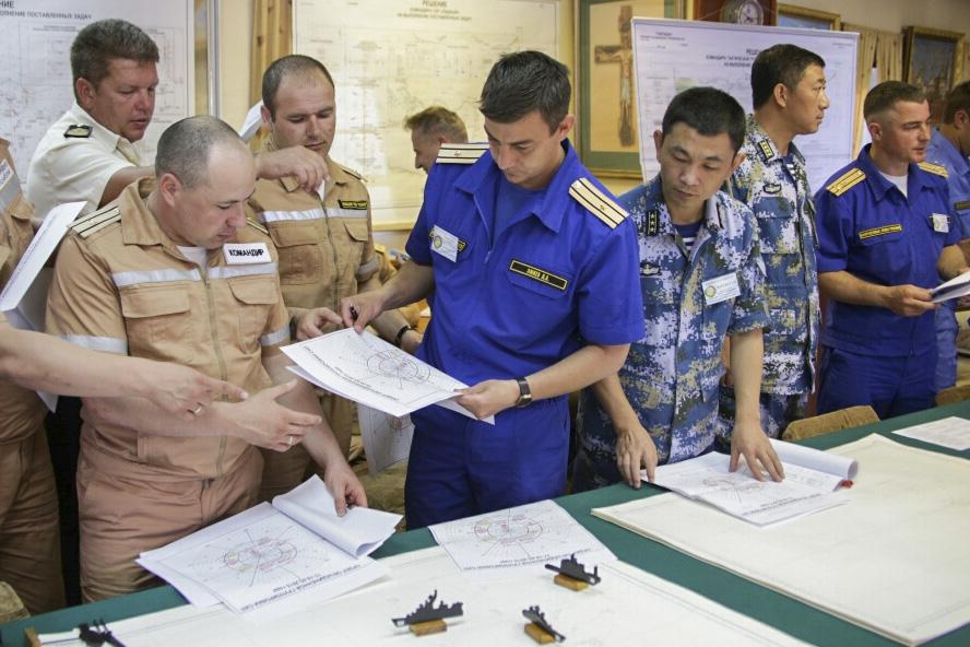 المناورات البحرية العسكرية بين روسيا والصين في البحر المتوسط    CFdS073WoAAyCqU