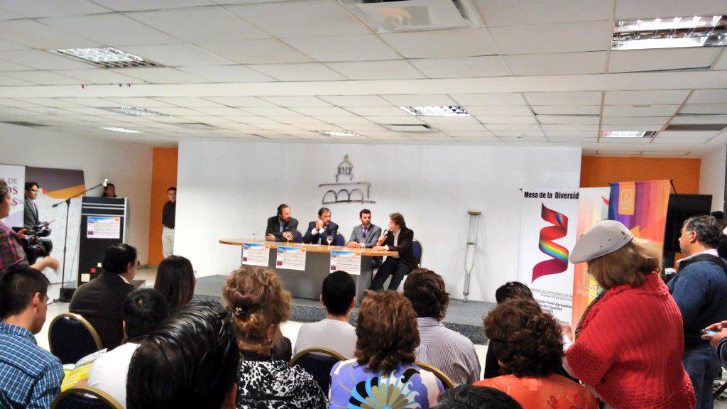 miguelisaok's tweet photo. La identidad de género y la diversidad sexual también son temas abordados por este Municipio #SoyEnTuMirada http://t.co/glVQYMWBMz