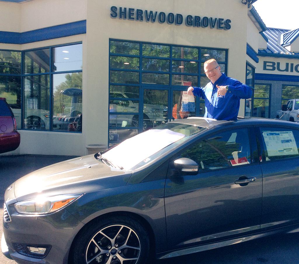 Sherwood_Groves's tweet photo. "Look Ma! A sun roof!"- Brandon Groves, Sherwood Groves in Towanda, PA @PowerShiftFocus @FordFocus #Focusin5 http://t.co/ZOkPGgVnhm