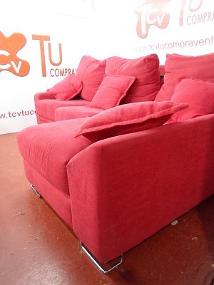 TCVTuCompravent's tweet image. Sofa chaise longue rojo 257x160 cm + 4 cojines. 180€ tcvtucompraventa.com/mobiliario-hog…