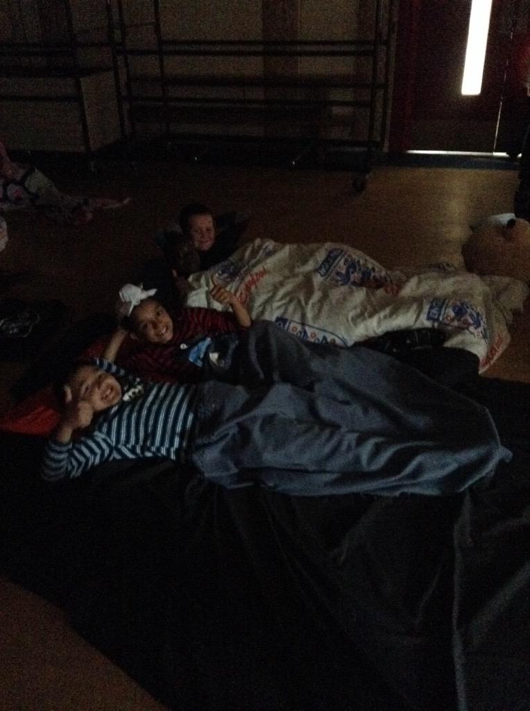 jessica_vpa's tweet photo. Settling in for the night #pyjama party #vici50 @ForbesPauline @elizabethabdela http://t.co/9t4BIkwJNA