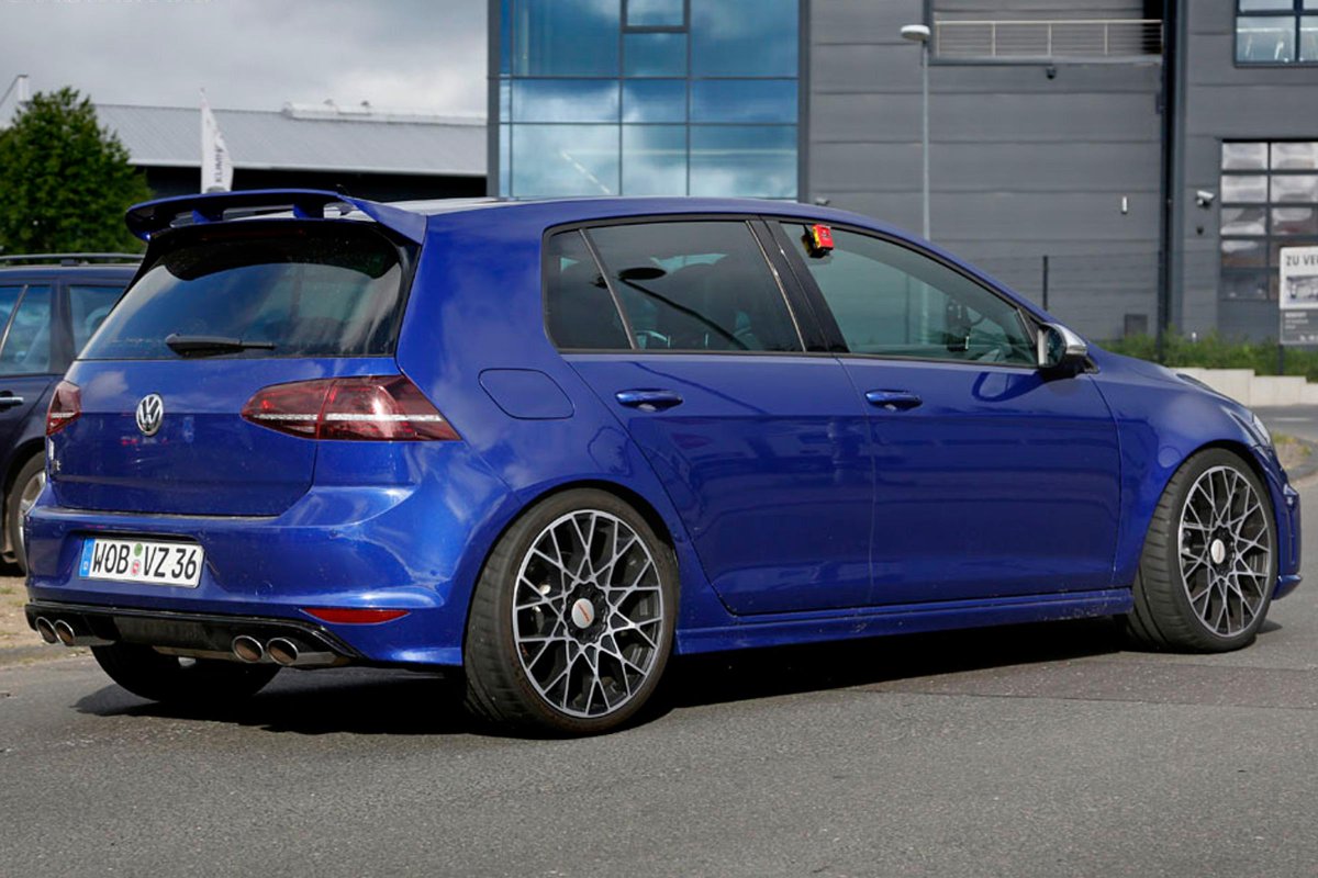 jonathan_burn's tweet photo. VW Golf R400 super hatch to arrive next year with 395bhp 2.0-litre turbo – http://t.co/GYe4bh1uQ7 http://t.co/Xtj6TFOEOt