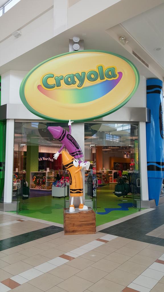 Brentd86's tweet photo. The #pickYOURpack wall @visitcrayolaORL #Orlando #newattraction #PixelsAtTheParks http://t.co/IXo0aqUwZu