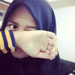 Violla_adinda's tweet photo. Ignore my Eyes☹♥ http://t.co/aQLpP0CxNc