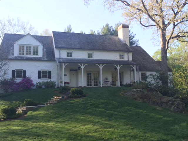 ShorelinePaint's tweet photo. Preserve your #cedar #roof, Make Us Your cedar roof #specialists! Look at this cedar roof we just finished! http://t.co/skTDyJnY8N