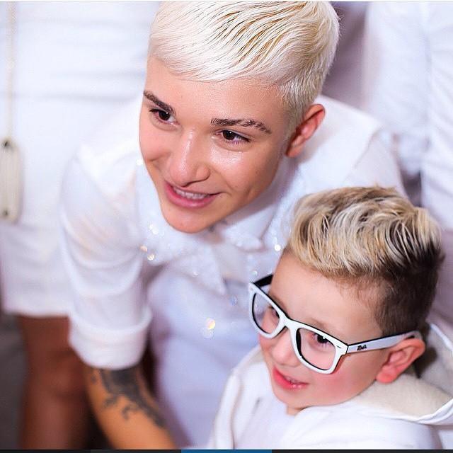 terriveldokaue's tweet photo. Coisas lindas da minha vida #FESTADOMCGUI http://t.co/DpDInU3Sb0