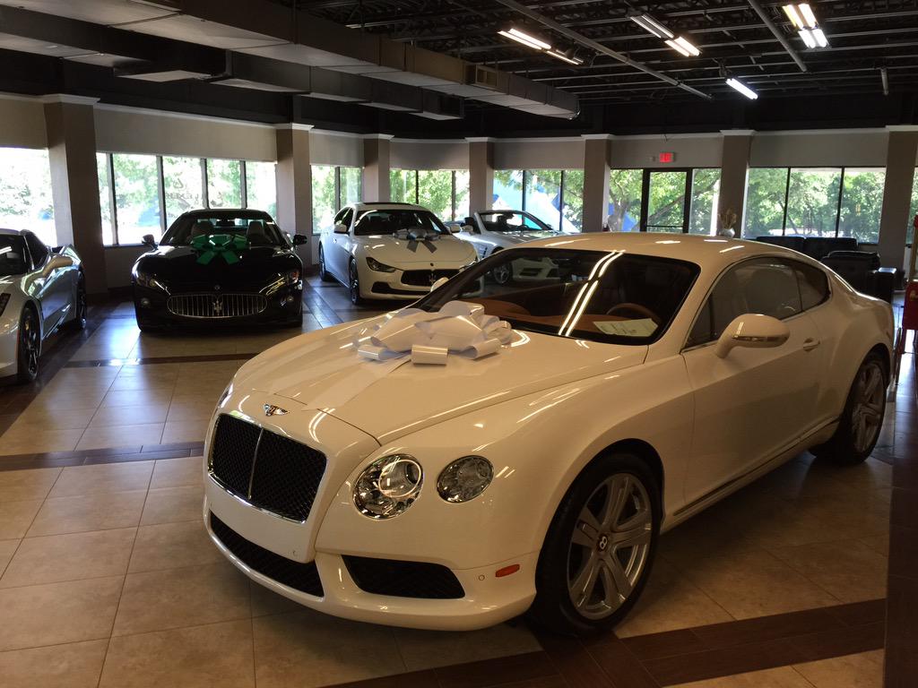 thisizdave's tweet photo. Your Bentley is waiting patiently. #BentleyContinentalGT http://t.co/TOJSfRDR7w