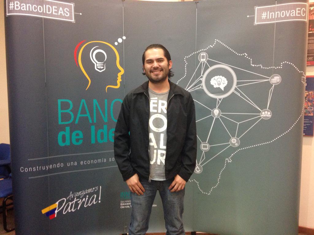 EduSuperiorEc's tweet photo. "Con #MouseHead haremos que las personas con tetraplejía se reincorporen a una vida social", Humberto Tello http://t.co/wlir96CJF3