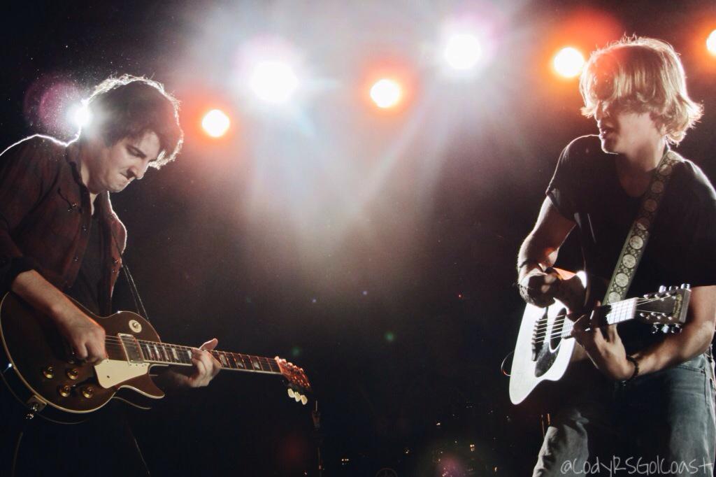 carlafernandezg's tweet image. @CodySimpson @andrewwells_ one of my favourite shots that I took monday night at Madrid, hope you like them ❤️❤️