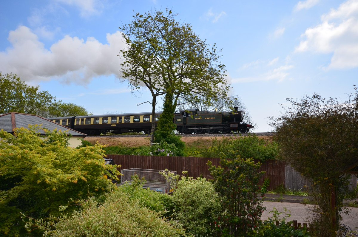 New  listing 1 North Rocks Road, Paignton. 
Perfect property for train spotters! 
More info: buff.ly/1K1hBgx