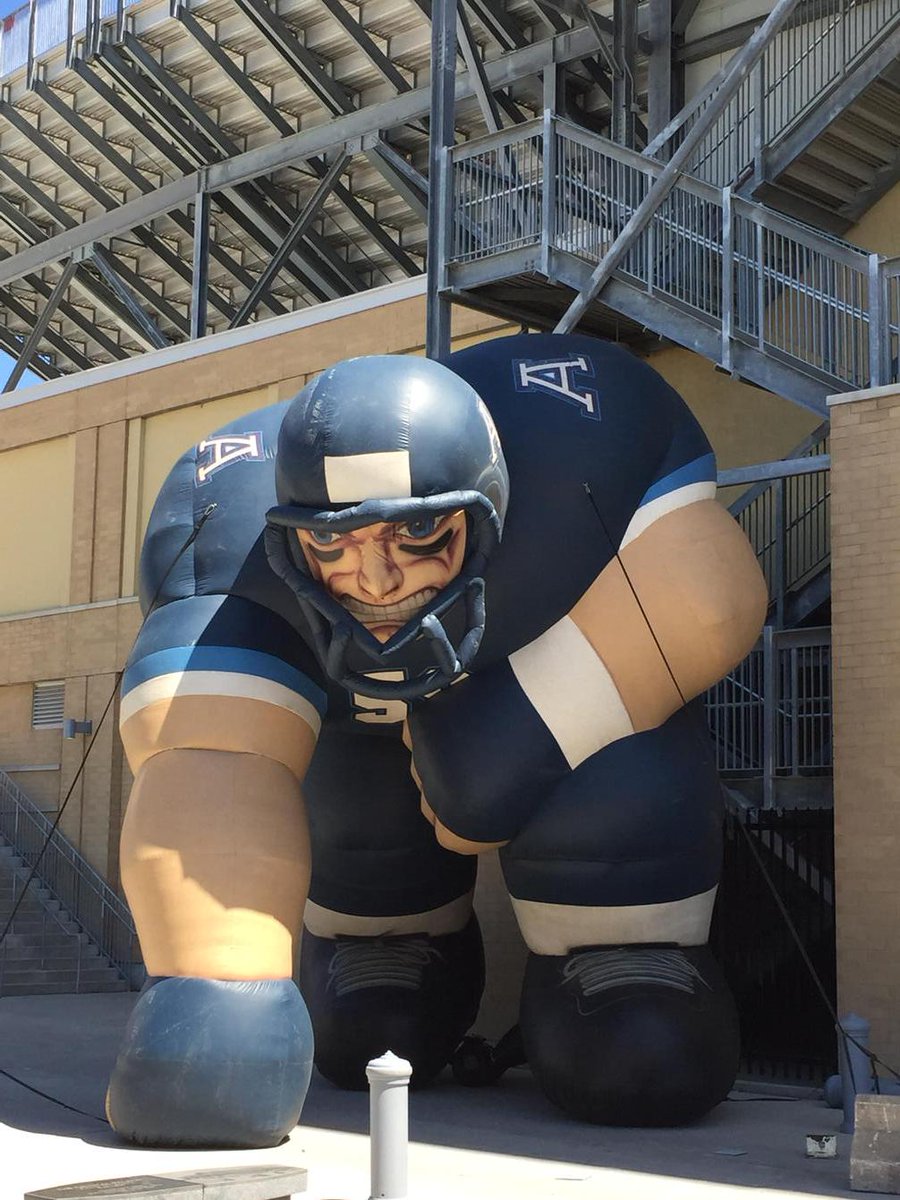 TSNDaveNaylor's tweet photo. This image outside BMO Field today says it all. #argos # cfl http://t.co/NvLFYvqRCj