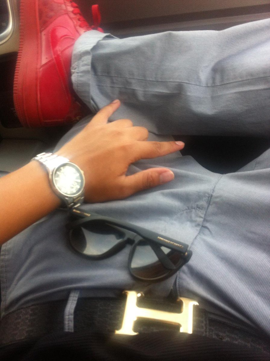MoneyMarathonn's tweet photo. #wywtd #armani shades #hermes #armani wacth I gatta designer issues smh😂 http://t.co/WmQct30ywW
