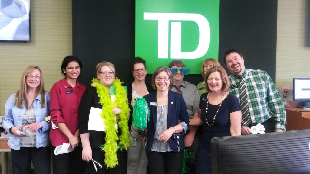KKowalski_TD's tweet photo. Team 7508 showing our LEI spirit!! #htww1 http://t.co/pUKaJCP17a