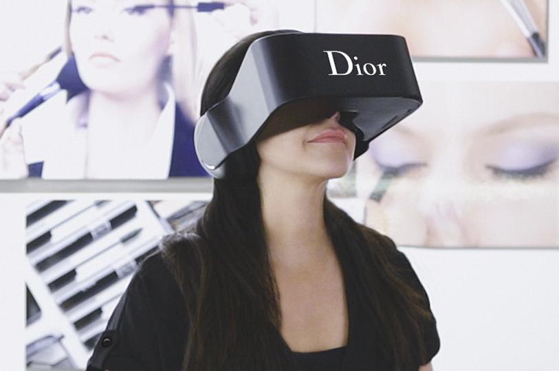 PSFK's tweet photo. Sneak backstage with @Dior's new virtual reality experience http://t.co/w0MvJP2Xvq http://t.co/xswywB6vyO