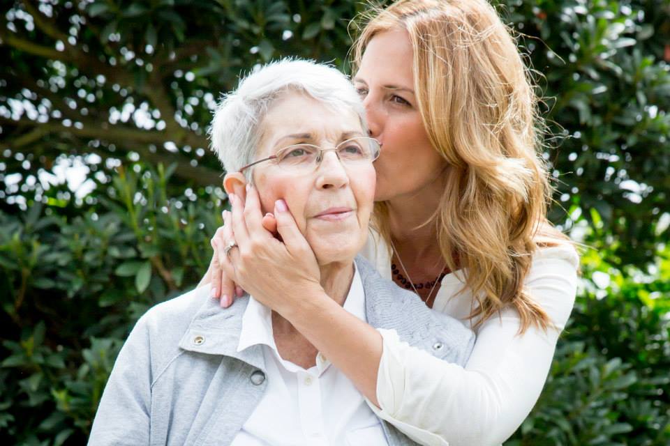 MarujaDice's tweet photo. When your daughter understands you #alzheimerssociety #ENDALZ #DementiaFriends #alzheimersdisease @NathaliaVnzla http://t.co/yPuTXMFASk