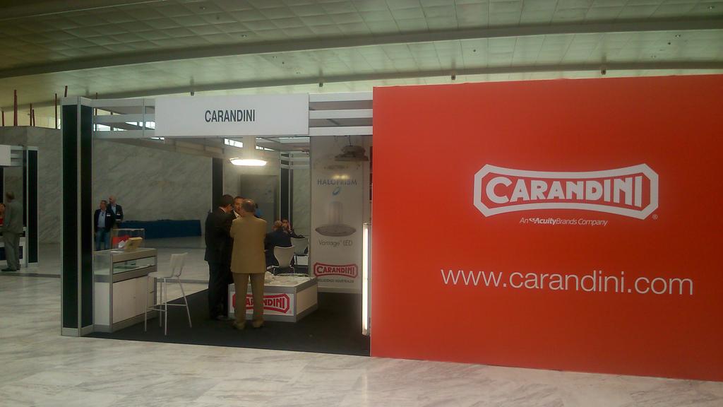 foroLEDsEE's tweet photo. Carandini no ha querido perderse esta cita con la iluminación #foroledseeII http://t.co/TaSChOYfQI
