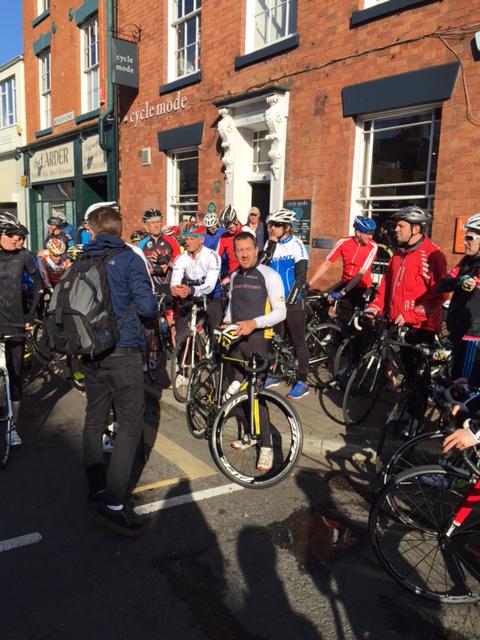TeamCycleMode's tweet photo. And they're off…#CycleMode #BoardmanLaunch #BoardmanElite #ChrisBoardmanMBE @boardman_bikes @Chris_Boardman http://t.co/INbwKCyjTZ