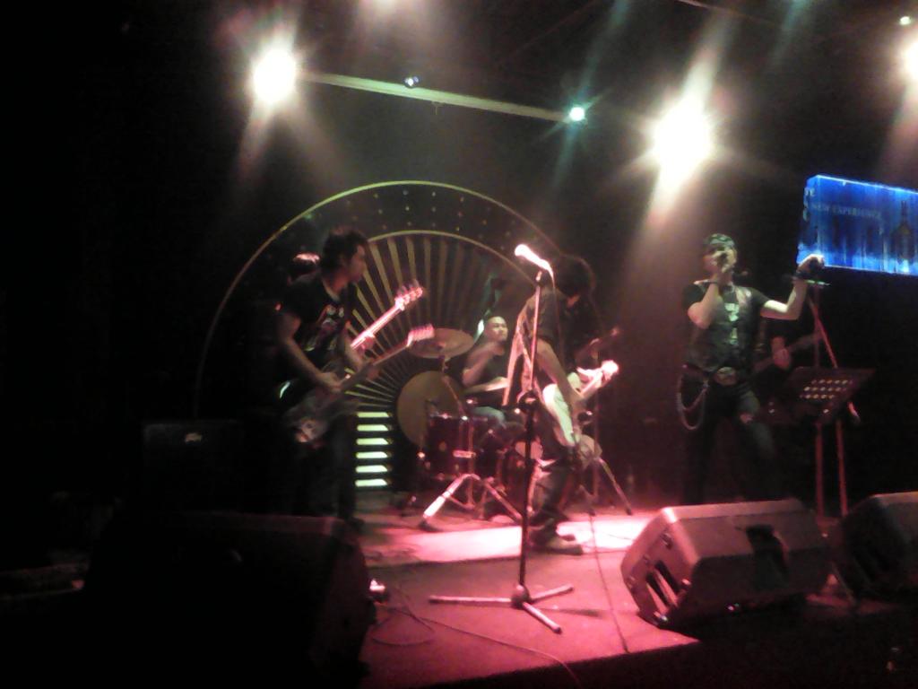 Refresh (@preangerpostweg) on Twitter photo 