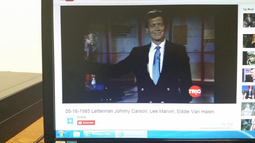 rond8124's tweet photo. Good-bye David #Letterman 33 years of great entertainment, I'm sure your show will be missed by many #LastShowTonight http://t.co/FAUfBMmh91