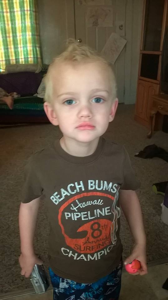 NampaPolice1's tweet photo. @NampaPolice1 is issuing an Amber Alert!!  Parental kidnapping.  Press release to follow. Call 911 if you see the van http://t.co/GeDH8PG8w2
