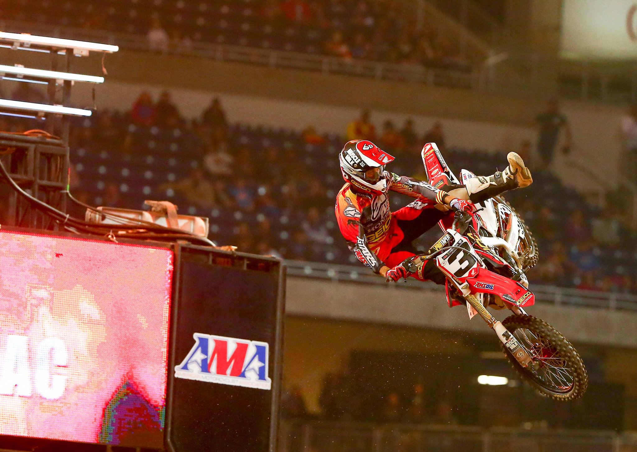 Supercross LIVE! on Twitter "Here's elitomac with a classic kick out