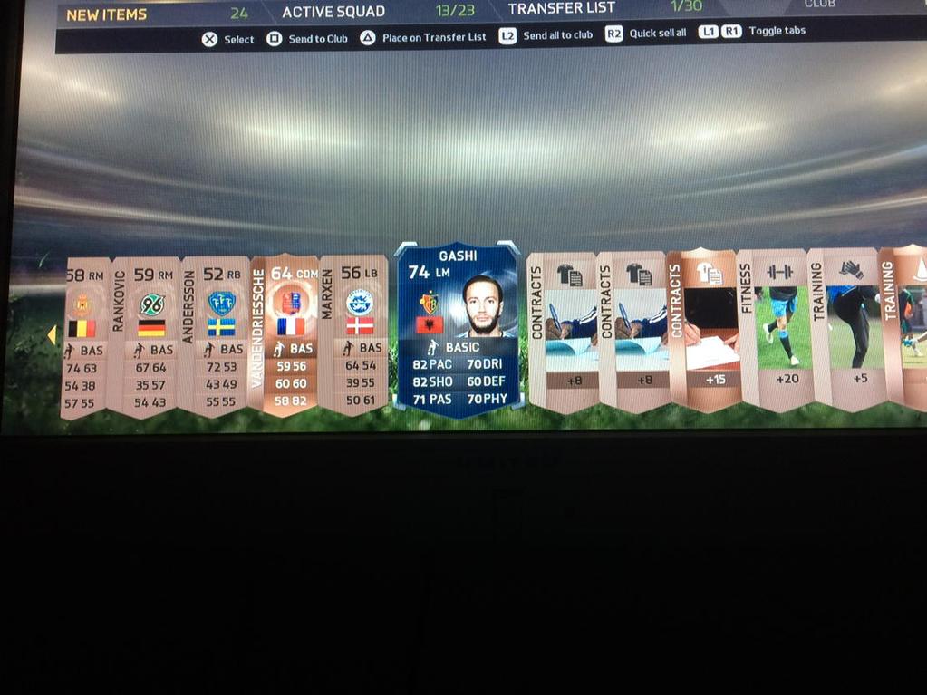PackAddicts's tweet photo. Silver TOTS in a bronze pack #TheDream #Best1500CoinsEverSpent RT http://t.co/Rn9znFSljc