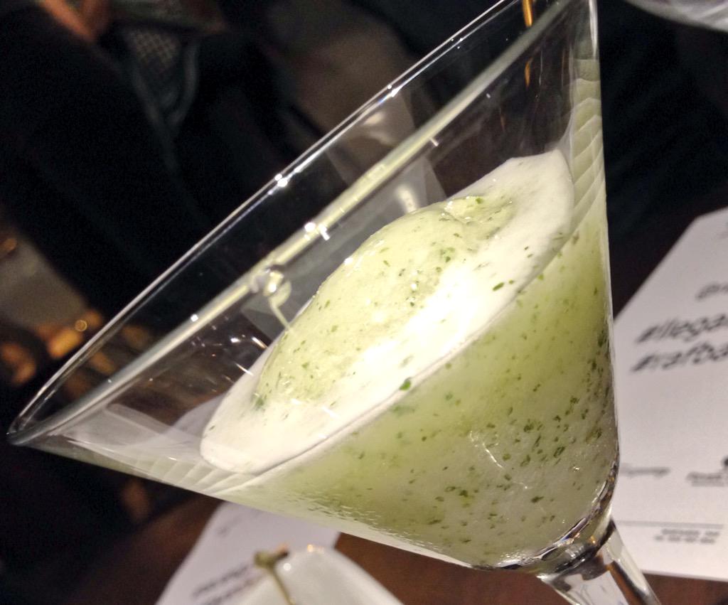 BacoyBoca's tweet photo. Sorbete de #mojito en @rafbarbcn
#llegarafbar #Rafbarea y la noche sigue... http://t.co/6p63obIIX2