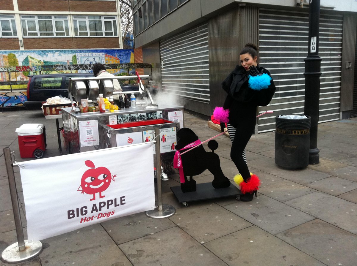 BigAppleHotDogs's tweet photo. Even I can't come up with an appropriate caption for this pic from the #BAHDolddays http://t.co/7Qi5SWDwWu
