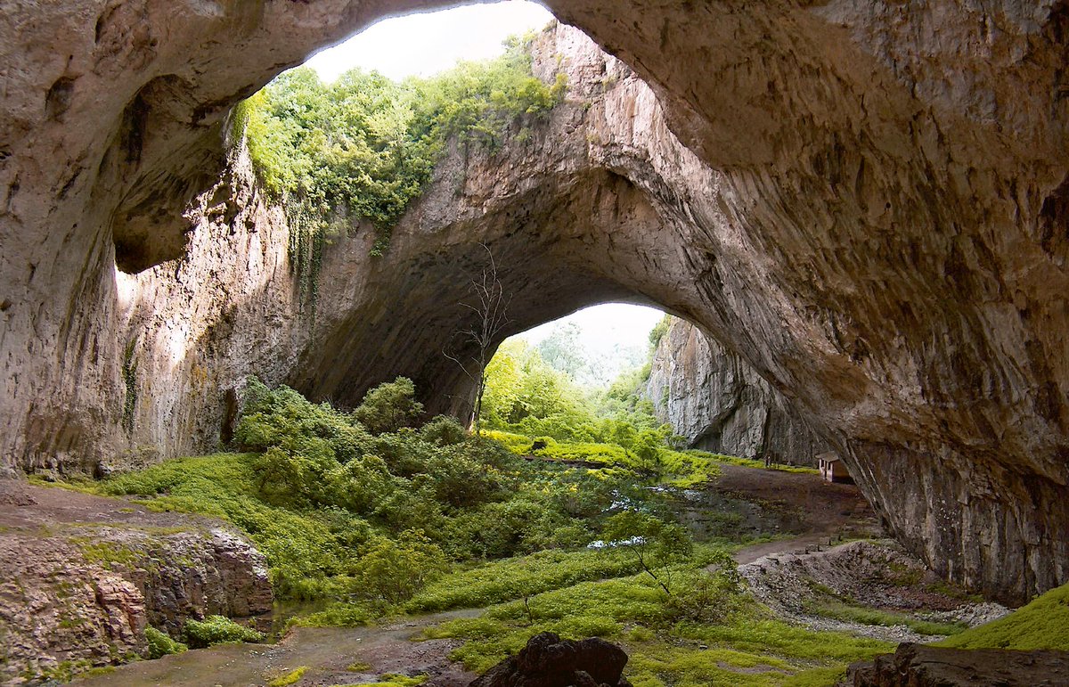 places_of_earth's tweet photo. Devetashka Cave, Bulgaria ✈️🌍 http://t.co/ieGO2v8M8e