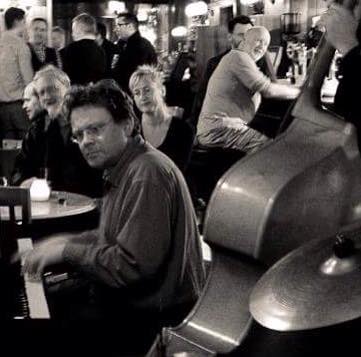 LeithJazzBlues's tweet photo. Catch @JazzTwitJohn at the @LeithShoreBar on Saturday the 6th of June from 2pm!! #LeithJazz #Leith #Edinburgh http://t.co/0FKoPilrSK