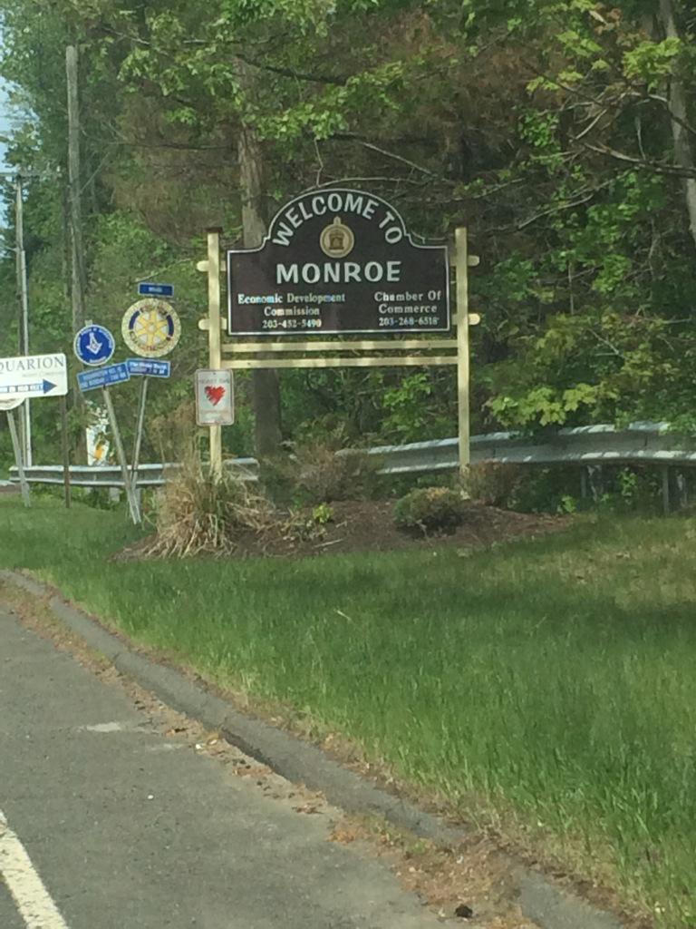 dl6268's tweet photo. Monroe Bound #FishOnTheRoad @BPTBluefish http://t.co/FzDT4Aca4m